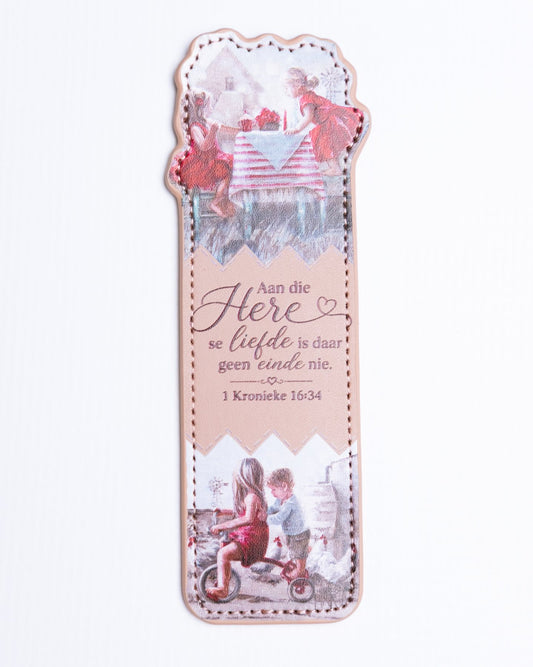 Taxi & Aant Feesmaal — leather-look bookmark with Aan die Here se liefde is daar geen einde nie by Maria Magdalena Oosthuizen | Scripture bookmark | House of Maria